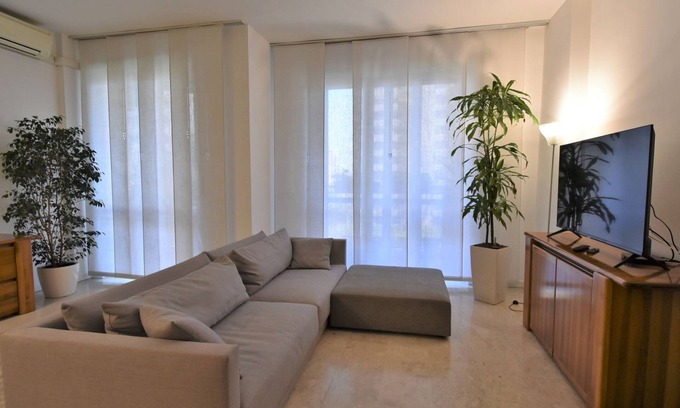 Ripamonti Corvetto Apartment | Relax at Bacchiglione Garden View with Spa & Kitchen Access