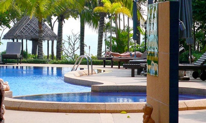 Pak Nam Pran Hotel | Relax at Bacchus Home Resort with Ocean View & Pool Access