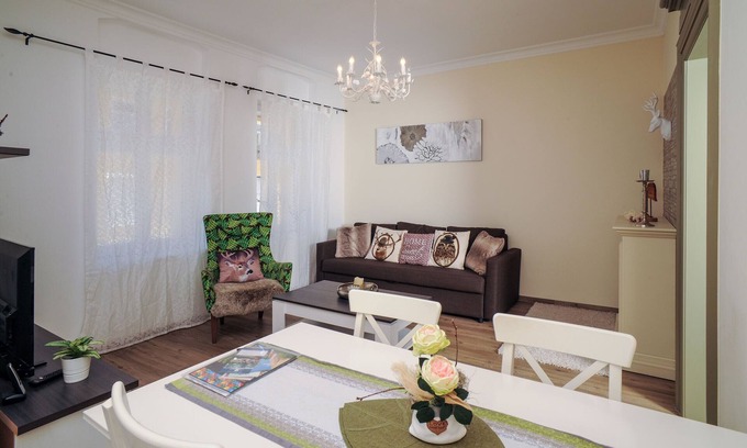 Freyburg Apartment | Unforgettable BACCHUS Apartment in Königshof Freyburg