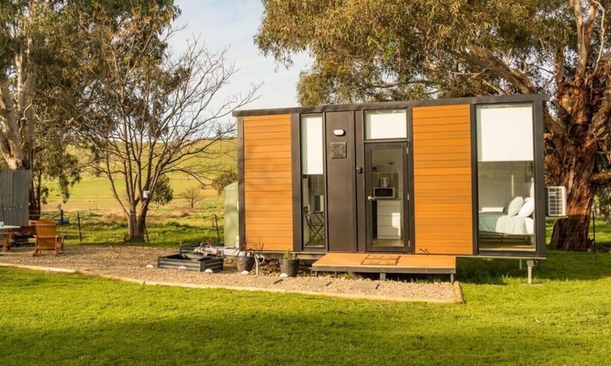 Gundagai House | Pet-Friendly Back Station Creek Retreat - Guest Rated 10/10