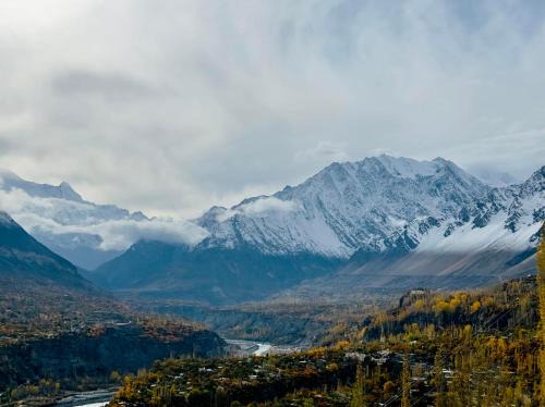 Karimabad Hotel | Discover Backpackers Stories at Old Hunza Inn - Rated 9.1