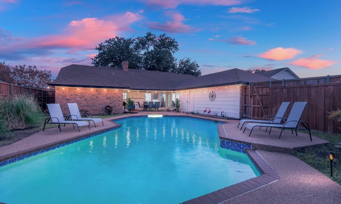 Richardson House | Inviting Oasis with Pool, Spa & Game Room - Top Rated Stay