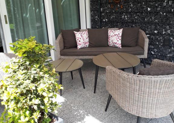 Bad Saeckingen House | Experience Comfort at Bad Säckingen with Ocean Views