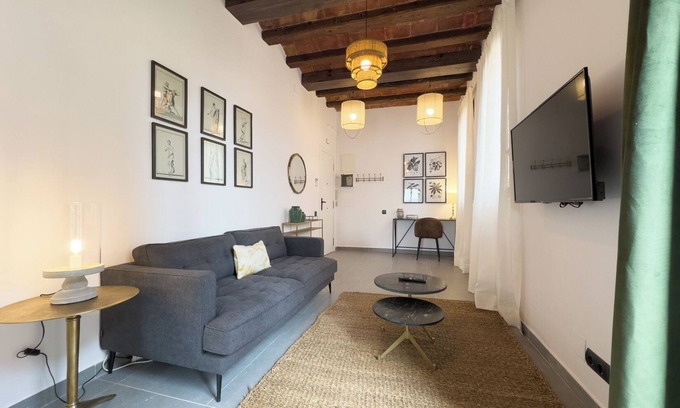 Poblenou Apartment | Modern One Bedroom Flat Near Beautiful Badajoz Beaches