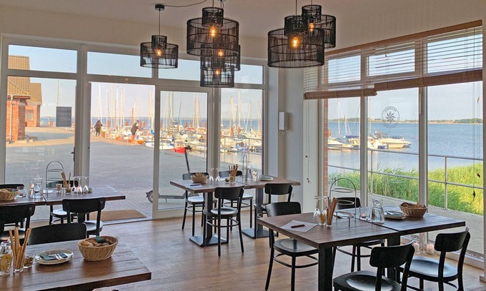 Hohen Wieschendorf Hotel | Unforgettable Stay at Bades Huk Marina Hotel - 10/10 Rated