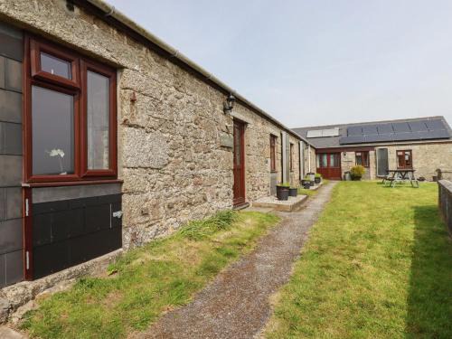 Stenalees House | Family-Friendly Retreat at Badgers Sett with Great Reviews