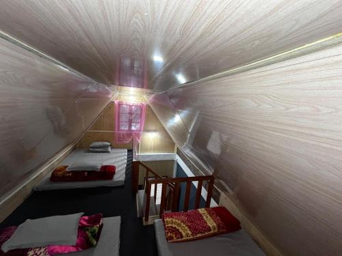 Kurseong House | Exceptional Bae Lae View Homestay: Pet-Friendly Retreat