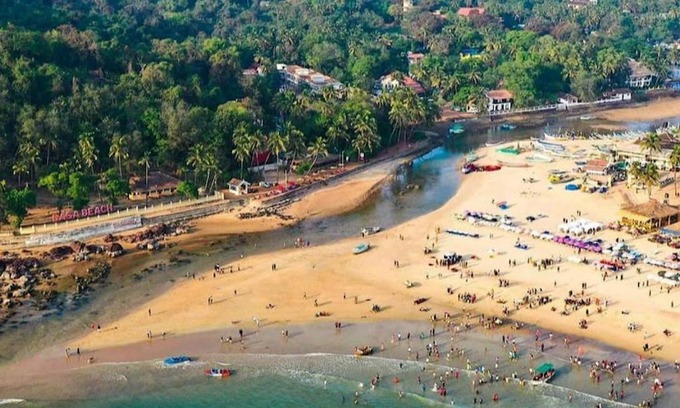 Baga House | Oceanfront Baga View Inn: Pet-Friendly Getaway Awaits