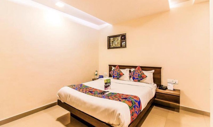 Gunnaur Hotel | Discover Bageecha Banquet and Hotel: Child-Friendly Retreat