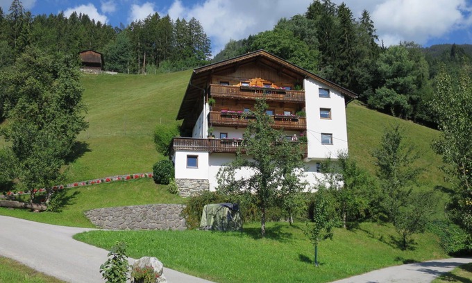 Hippach House | Baggenhof by Interhome