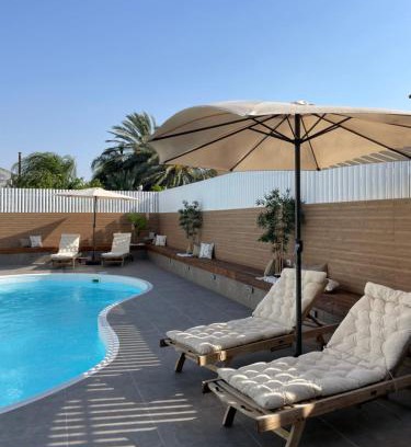 Lavi Apartment | Exquisite BaGiva צימרים: Oceanfront Bliss Awaits You