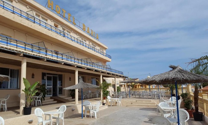 Puerto de Mazarron Hotel | Oceanfront Retreat at Bahía - 30º Hotels with Pool Access