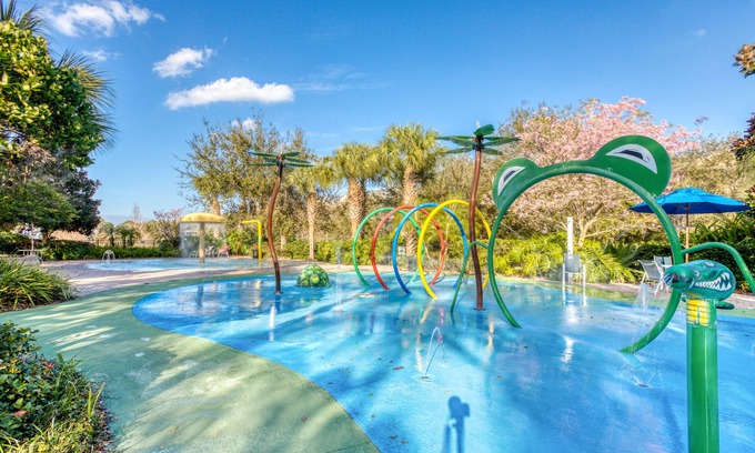Bahama Bay Resort | Relax at Bahama Bay Resort with Pool and Ocean Views