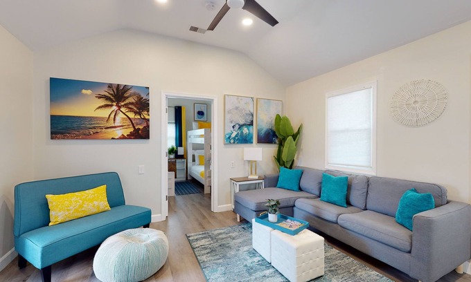 Chesapeake Beach Cottage | Beachfront Bliss at Bahia Breeze with Spa and Hot Tub