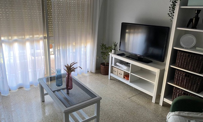 Algeciras Apartment | Beachside Bahia de Algeciras: Family-Friendly Getaway