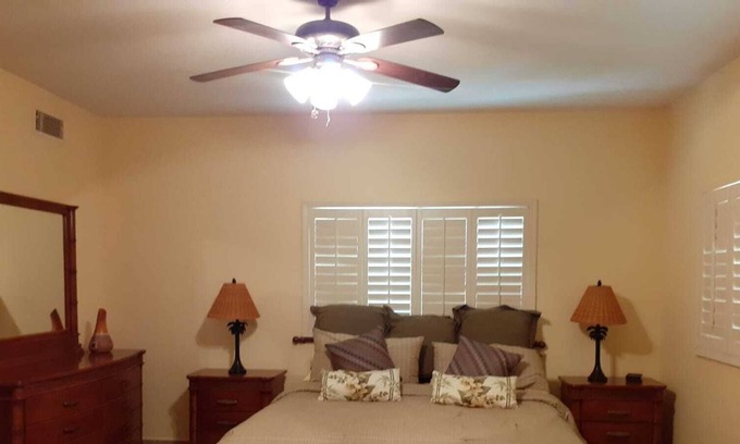 San Carlos Condo | Pet-Friendly Bahia Delfin #264 with Pool and Kitchen