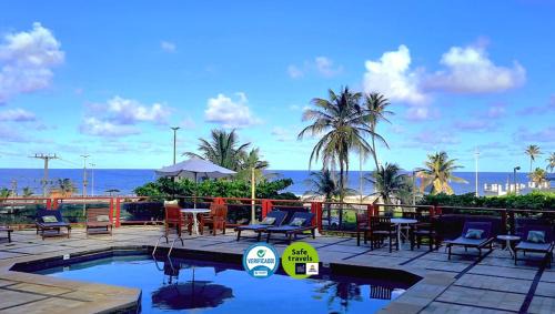 Armacao Hotel | Relax at Bahiamar Hotel: Oceanfront with Pool & Restaurant