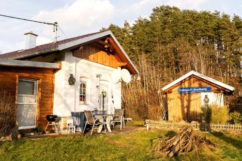 Pregarten House | Family-Friendly Retreat at Bahnwärterhaus - Guest Rated 9.8