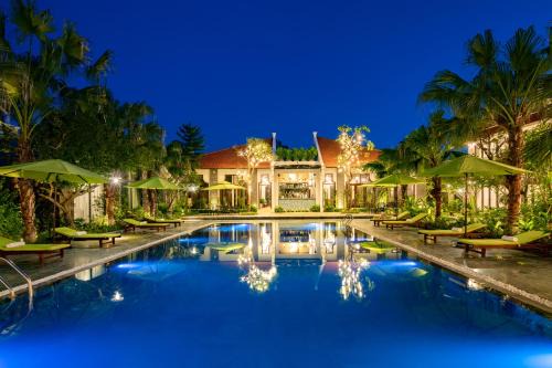 Gia Vien Hotel | Relax at Bai Dinh Riverside Resort & Spa with Ocean Views