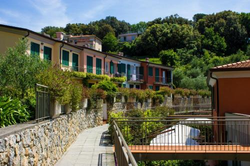 San Terenzo Apartment | Pet-Friendly Baia Blu RTA Residence with Great Amenities