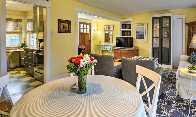 Bainbridge Island House | Inviting Bainbridge Island Abode with Ocean Views & Spa