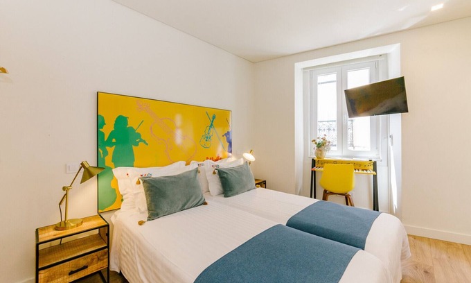 Bairro Alto Bed & Breakfast | Experience BAIRRO ALTO MUSIC GUEST HOUSE VIVALDI with Spa & More