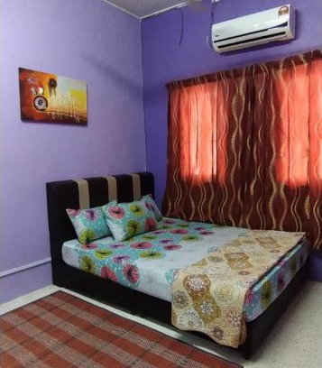 Gambang House | Comfortable Baiti Homestay: Family-Friendly Getaway