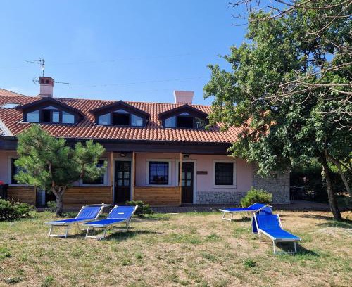 Sales House | Discover Bajta Fattoria Carsica: Family-Friendly Comfort