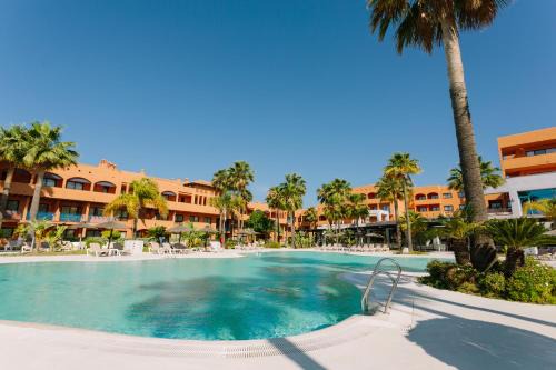 New Golden Mile Hotel | Relax at Hotel Oh Nice Caledonia with Oceanfront Views