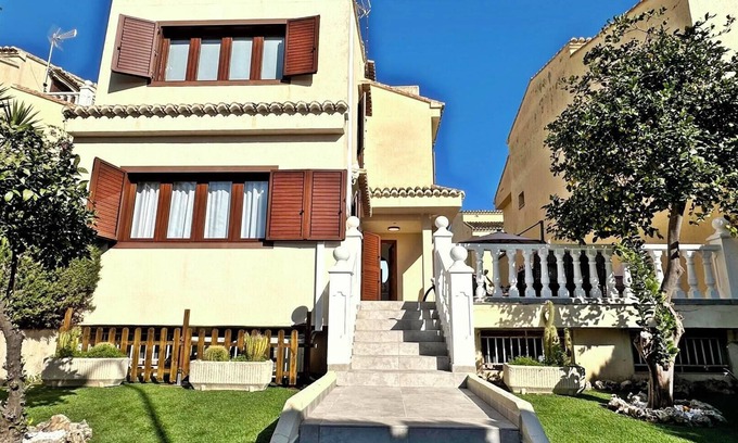 Grau i Platja Ski Chalet | Cozy BALADRE CHALET 26 - Family-Friendly with Pool Access