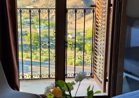 Barrio de la Villa House | Discover Balcón de la Villa: Pet-Friendly Comfort Awaits