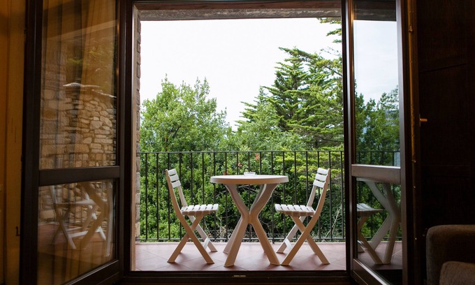 Roda de Isabena Apartment | Relax at Balcón de Roda - Sierra Norte with Spa & Hot Tub