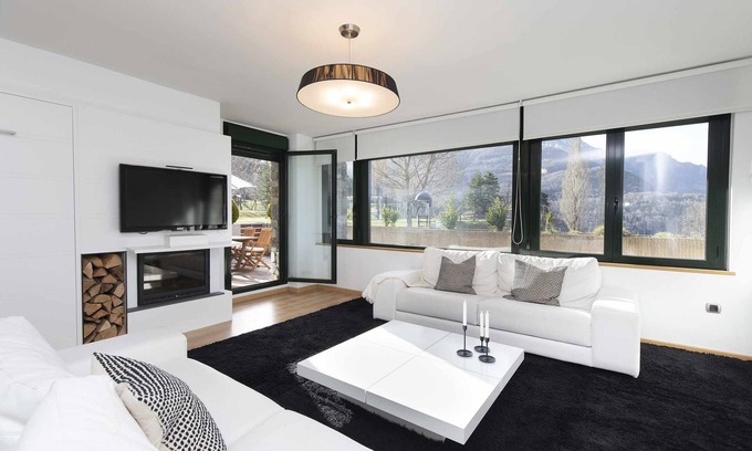 Panticosa Apartment | Explore Balcón de Saras by Bevalle: Family-Friendly Retreat