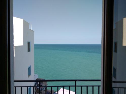 Peniscola Old Town Apartment | Family-Friendly Escape at BALCO AL MAR - Rated 9.3/10!