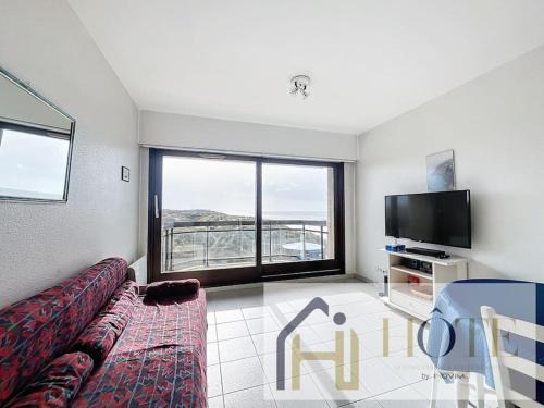 Bray-Dunes Apartment | Oceanfront Comfort at Balcon des Dunes - Family Friendly
