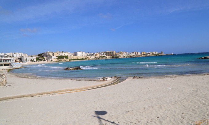 Otranto Historic Centre House | Discover Balcone su Otranto: Family-Friendly & Breakfast Included