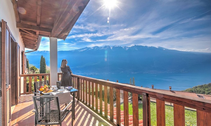 Pregasio Apartment | Experience Balcone sul Lago: Breathtaking Lake Views Await