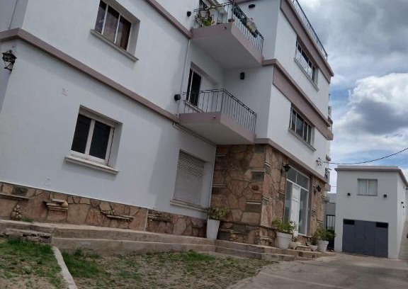 Villa Carlos Paz Apartment | Eco-Friendly Balcones del Cerro with Hot Tub & Pet Amenities