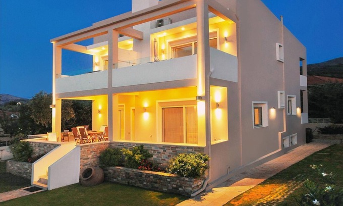 Skala Sotiros Apartment | Ocean View Garden Apartment - Perfect for Families & Couples