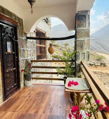 Wadi Bani Kharus Hotel | Guest House Baldsayt: 5-Star Retreat with Family-Friendly Features
