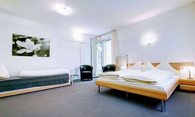 Basel Hotel | BALEGRA City Hotel Basel: Contactless Check-in & Great Amenities