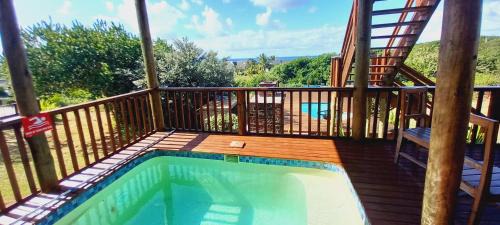 Zitundo House | Experience BALEIA AZUL with Private Beach & Ocean View