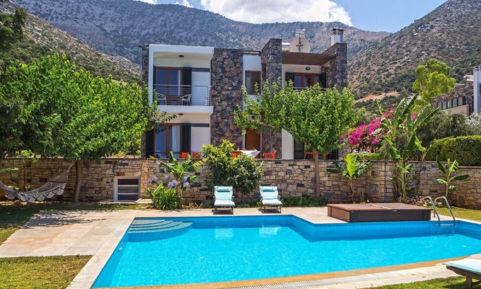 Bali Villa | Elegant Bali Villa with Private Pool and Bay Views