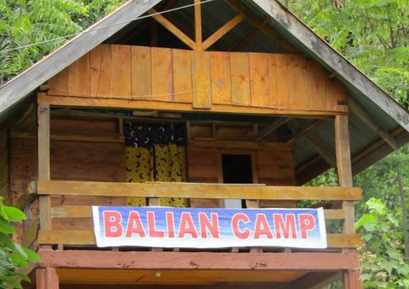 Tuk Tuk House | Family-Friendly Stay at Balian Camp for Memorable Getaways