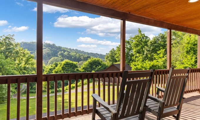 Stanley Cabin | Serene Balk Retreat with Mountain Views & Hot Tub Bliss