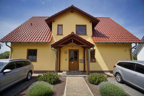 Thiessow Apartment | Seaside Escape: Enjoy Free AHOI Bad & Sauna at Haus De niege Wech