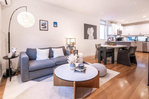 West Woodland House | Pet-Friendly Mid Century Home with Rooftop Deck & 10/10 Rating