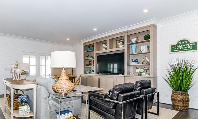 Edisto Island House | Ballentine Cottage: Oceanfront Retreat with Pool Access