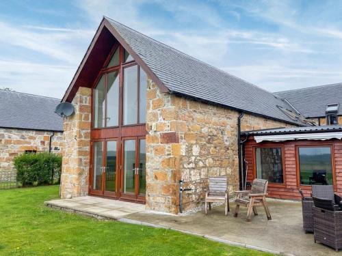 Dornoch House | Discover Balloan Steading West: Guest Rated 9.8, Pet Friendly