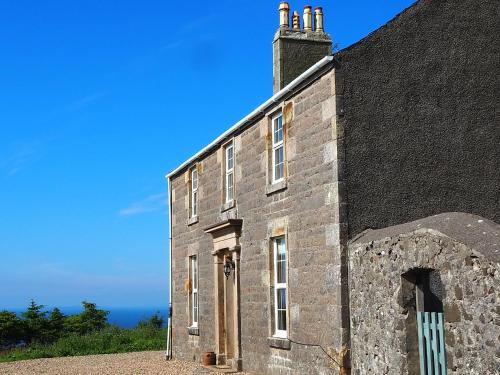 Machrihanish House | Discover Ballygroggan Farmhouse: Pet & Child Friendly Retreat